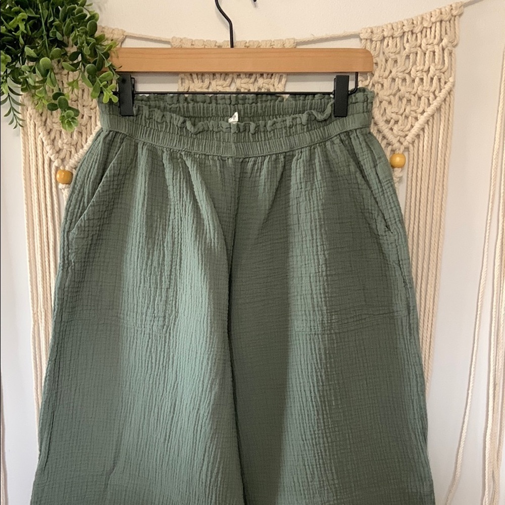 AERIE Pool To Party Wide Leg Gauzy Pants Green Size XL - Picture 2 of 14